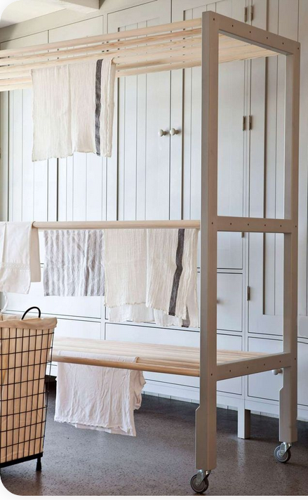 etendoir à roulette en bois